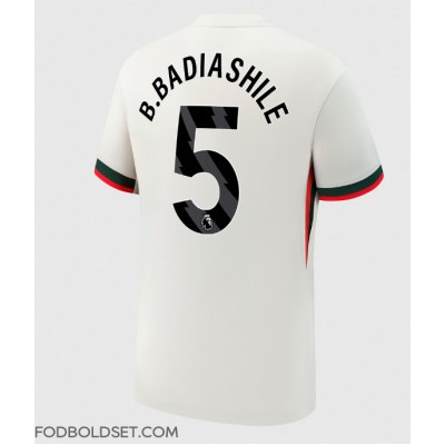 Chelsea Benoit Badiashile #5 Udebanetrøje 2025-26 Kortærmet Chelsea Benoit Badiashile #5 Udebanetrøje 2025-26 Kortærmet
